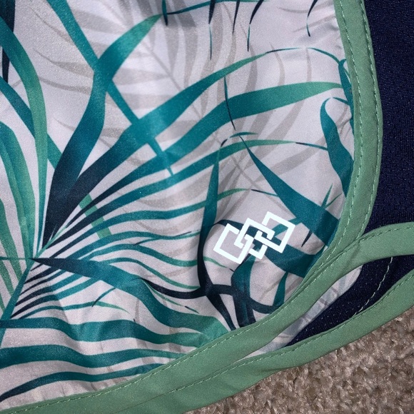 Leg3nd Green & White Tropic Athletic shorts size M - Picture 6 of 10